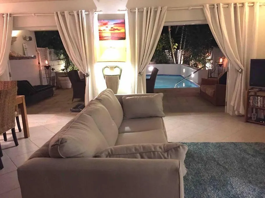 Nanpa, Luxury Family Three Bed Villa, St James West Coast, Private Pool Saint James Holiday home